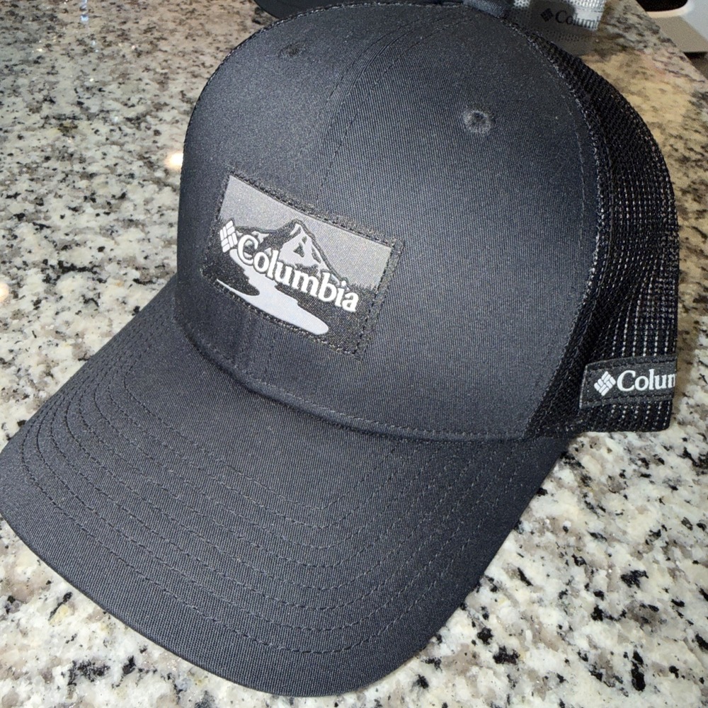 Columbia Mesh Snapback Hat Mountain Logo Patch O/S (NWOT)